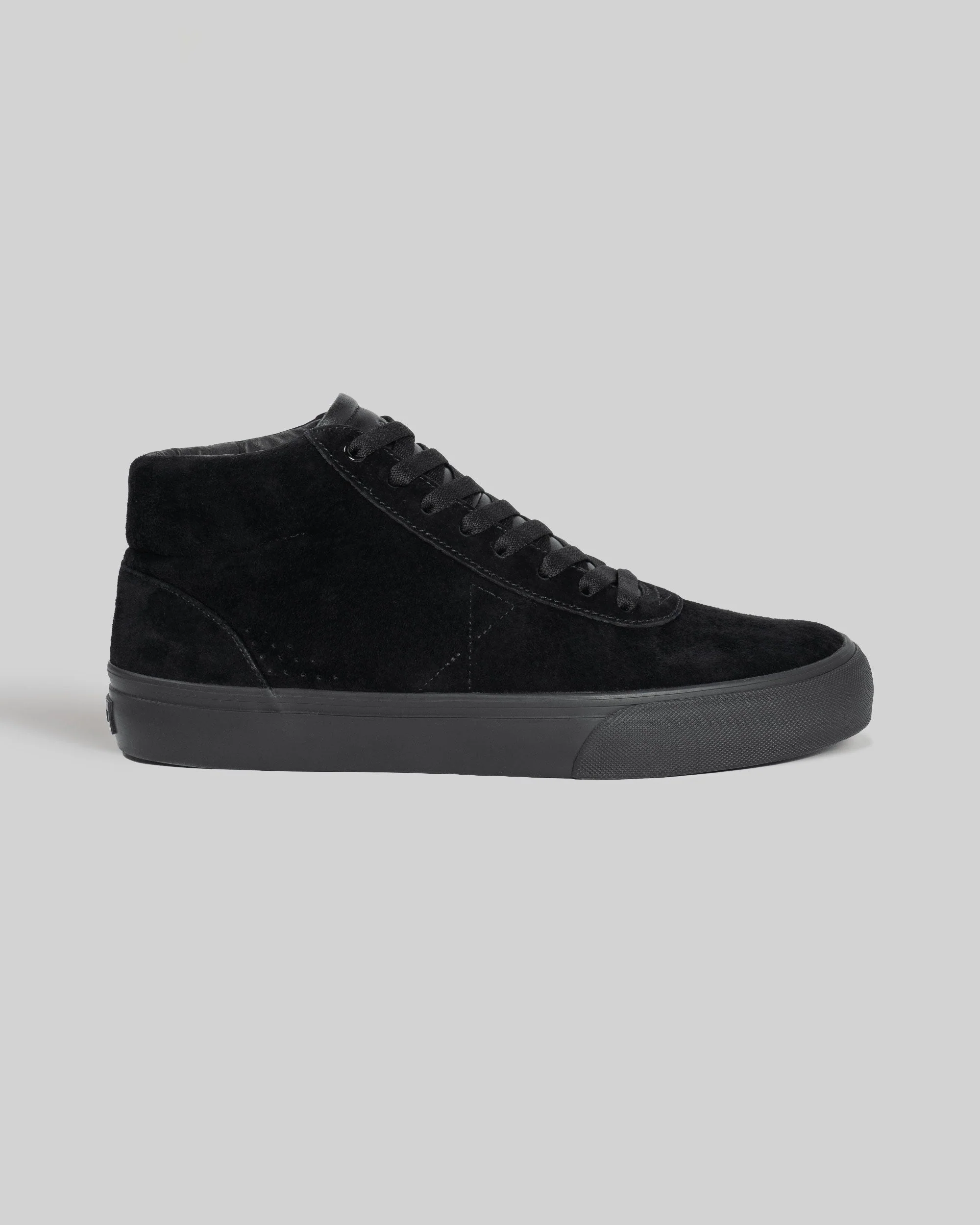 War Saw - Chapter Mid Shoes | Black Black (Suede) - Image 2