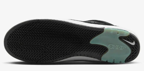 Nike SB - Air Max Ishod Shoes | Black White - Image 6