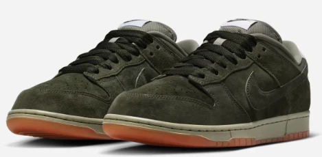 Nike SB - Dunk Low Pro B Shoes | Sequoia Army - Image 3