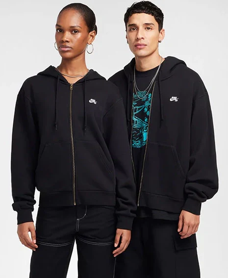 Nike SB - Essential Zip Hoodie | Black - Image 2