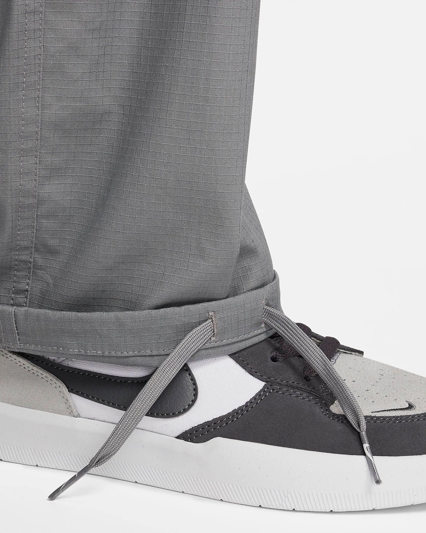 Nike SB - Kearny Cargo Pants | Smoke Grey - Image 5