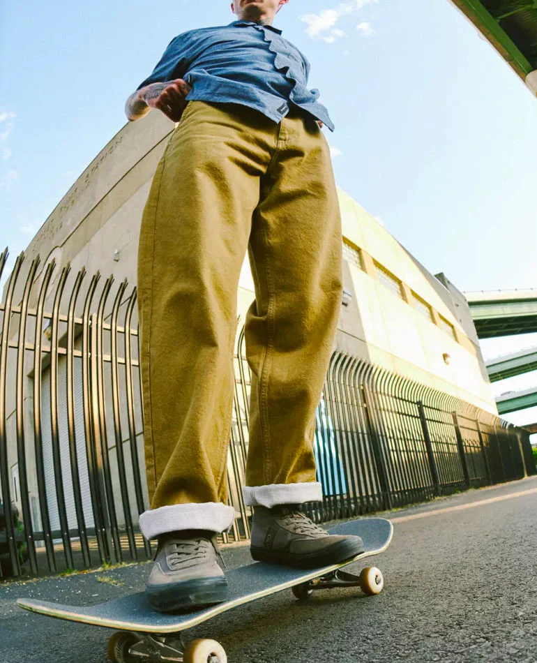 Vans - Gilbert Authentic Chino Loose Pants | Nutria - Image 2
